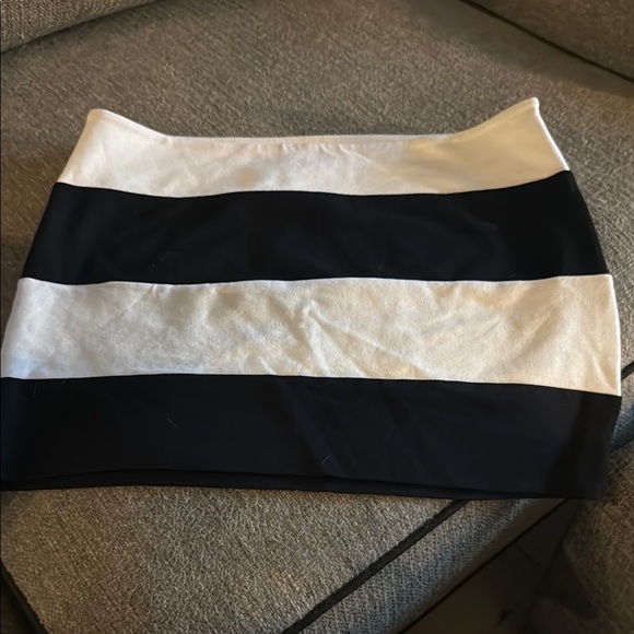 Express Black and White Mini Pencil Skirt - Picture 1 of 1